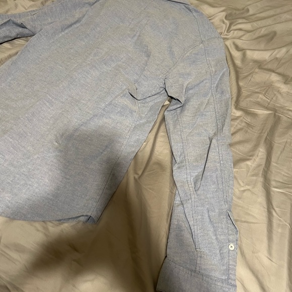 Lulu Lemon - Mens button down -Medium - light blue - Picture 7 of 7